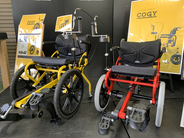 ダイシャリン和光店で展示されるCOGY。試乗も可能。